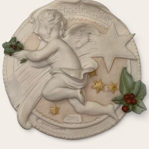 Giuseppe Armani 2002 Christmas Ornament 1490F